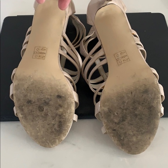 Aldo patent leather cream zipper heels - Picture 5 of 6